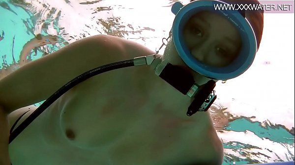 Underwater Beeg
